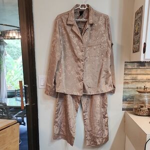 Elegant Gold Women's Pajama Set